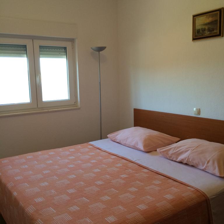 Apartments Pisac Ražanj Chambre photo
